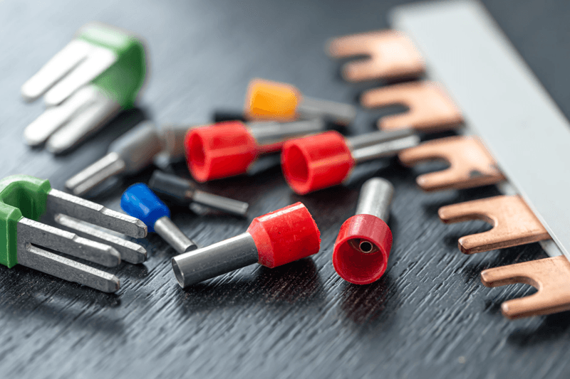conectores e terminais elétricos